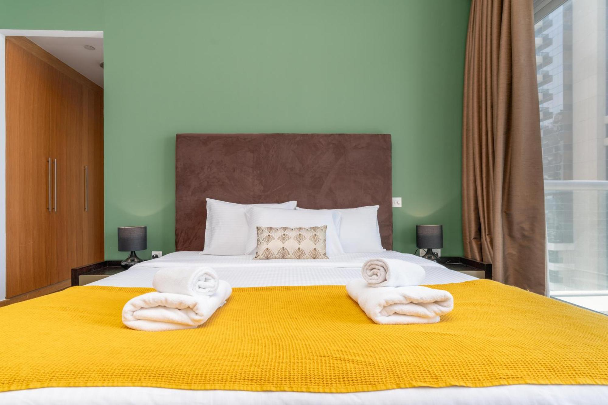 Vacay Lettings -2 Bed Iris Blue Dubai Marina Apartment Bagian luar foto
